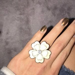 Flower ring